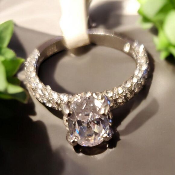 STERLING SILVER Crystal Clear Large Radiant CZ SZ 7 - Picture 2 of 3